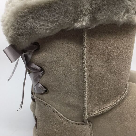 Lamo Audrey Suede and faux fur lined Boots in Dove Gray & Tan Sz 9 ribbon detail - Picture 14 of 16